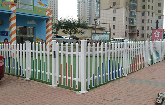 幼兒園<a href=http://www.catalyticsinc.com target=_blank class=infotextkey>圍欄</a>