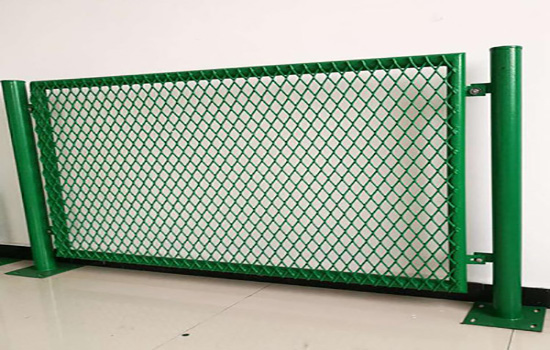 道路防護<a href=http://www.catalyticsinc.com target=_blank class=infotextkey><a href=http://www.catalyticsinc.com target=_blank class=infotextkey>圍欄</a>網</a>